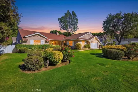 5430 Corbin Ave, Tarzana, CA 91356