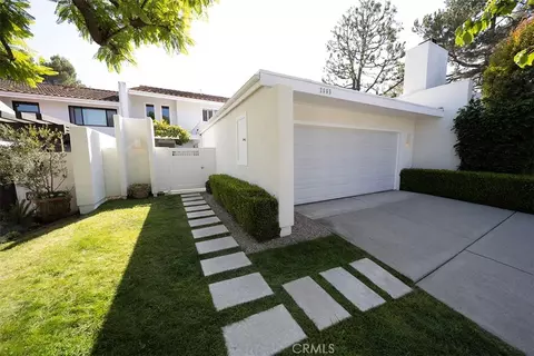 2665 Angelo Dr, Los Angeles, CA 90077