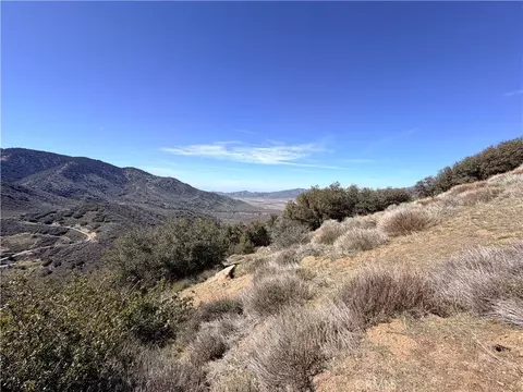 23320 Constance, Tehachapi, CA 93561 photo 6