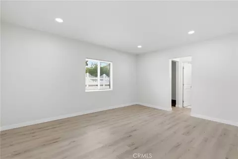 Living - 10012 Plainview Ave, Tujunga, CA 91042 photo 4 of 5