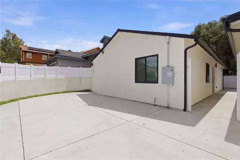 Exterior - 10012 Plainview Ave, Tujunga, CA 91042 photo 4 of 6