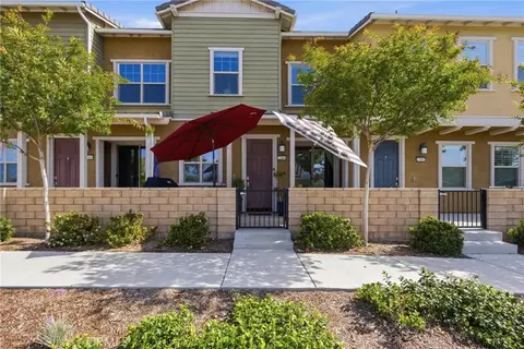 22864 Acoustic, Saugus, CA 91350