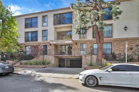 15344 Weddington St #102, Sherman Oaks, CA 91411