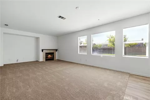 Living - 4244 Jonathon, Lancaster, CA 93536 photo 7 of 13
