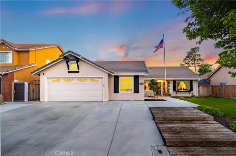 2758 Sandstone Ct, Palmdale, CA 93551