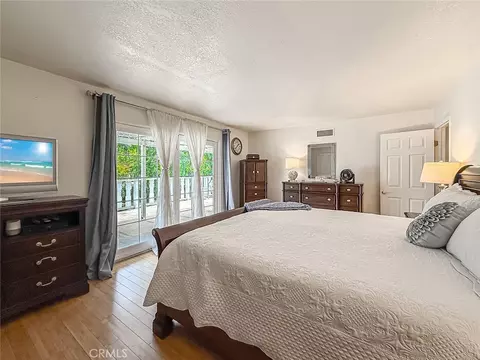 Bedroom - 984 Oakmont Ct, Simi Valley, CA 93065 photo 8 of 8