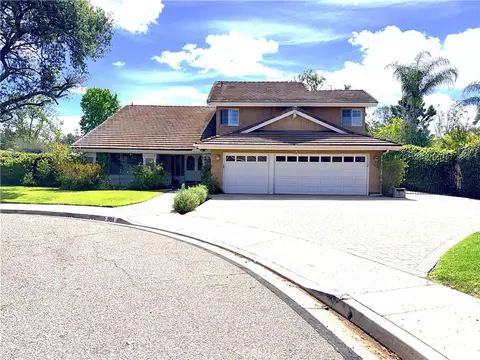 Exterior - 984 Oakmont Ct, Simi Valley, CA 93065 photo 3 of 26