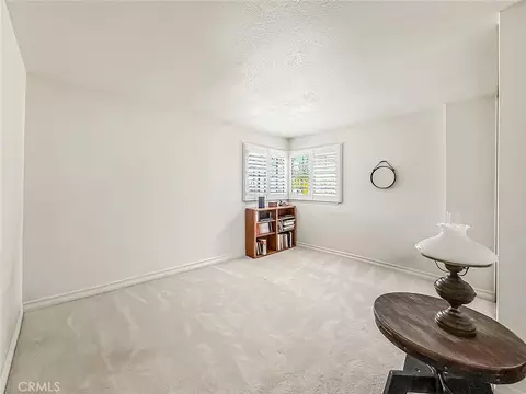 Bedroom - 984 Oakmont Ct, Simi Valley, CA 93065 photo 4 of 8