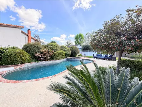 Exterior - 984 Oakmont Ct, Simi Valley, CA 93065 photo 5 of 26