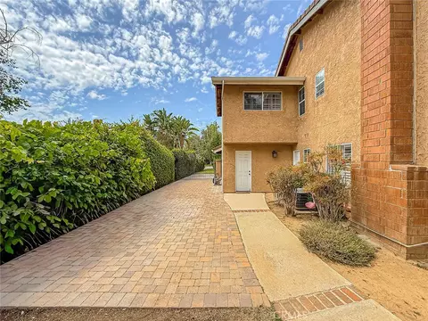 Exterior - 984 Oakmont Ct, Simi Valley, CA 93065 photo 15 of 26