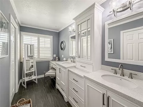 Bath - 984 Oakmont Ct, Simi Valley, CA 93065 photo 7 of 11