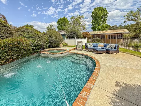 Exterior - 984 Oakmont Ct, Simi Valley, CA 93065 photo 25 of 26