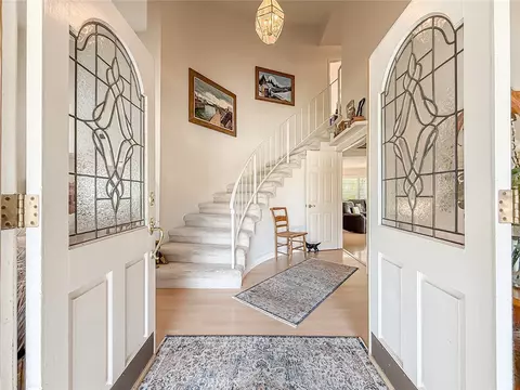 Entry Way - 984 Oakmont Ct, Simi Valley, CA 93065 photo 1 of 4