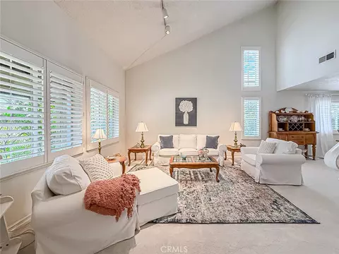 Living - 984 Oakmont Ct, Simi Valley, CA 93065 photo 1 of 5