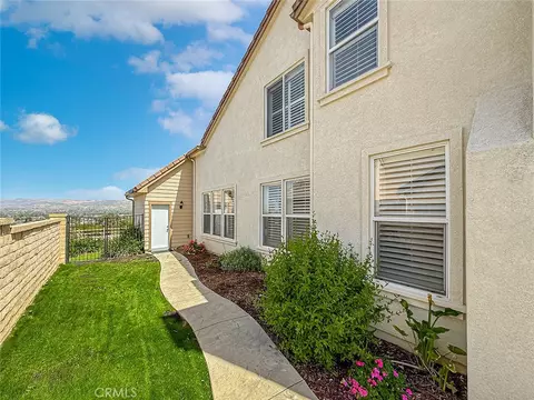 Exterior - 2548 Rudolph, Simi Valley, CA 93065 photo 6 of 10
