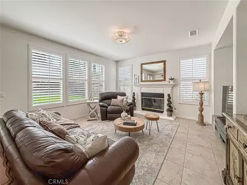 Living - 2548 Rudolph, Simi Valley, CA 93065 photo 2 of 3