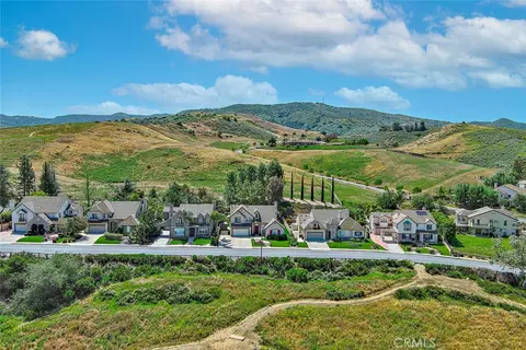 View/Area - 2548 Rudolph, Simi Valley, CA 93065 photo 3 of 8