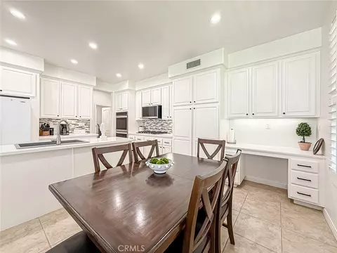 Kitchen - 2548 Rudolph, Simi Valley, CA 93065 photo 3 of 8
