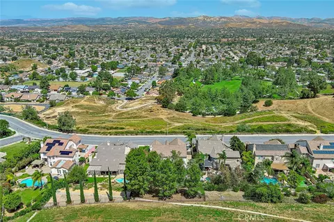 View/Area - 2548 Rudolph, Simi Valley, CA 93065 photo 4 of 7