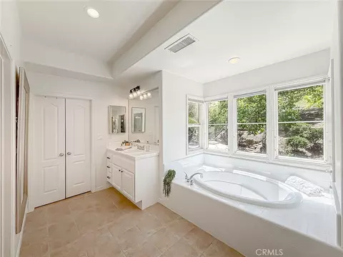 Bath - 2548 Rudolph, Simi Valley, CA 93065 photo 7 of 11
