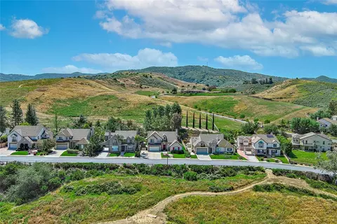 View/Area - 2548 Rudolph, Simi Valley, CA 93065 photo 3 of 7