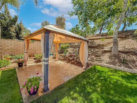 Exterior - 2548 Rudolph, Simi Valley, CA 93065 photo 10 of 11