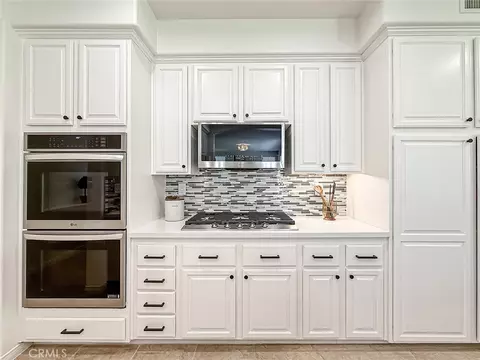 Kitchen - 2548 Rudolph, Simi Valley, CA 93065 photo 6 of 8