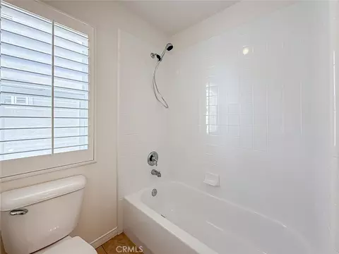 Bath - 2548 Rudolph, Simi Valley, CA 93065 photo 5 of 11
