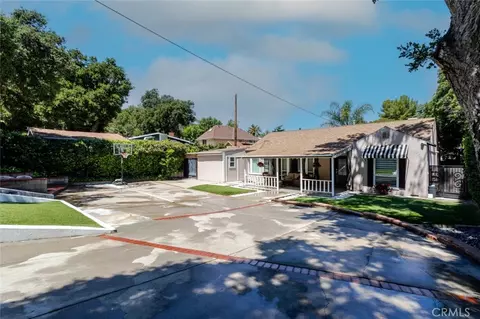 Exterior - 7284 Saint Estaban St, Tujunga, CA 91042 photo 3 of 9
