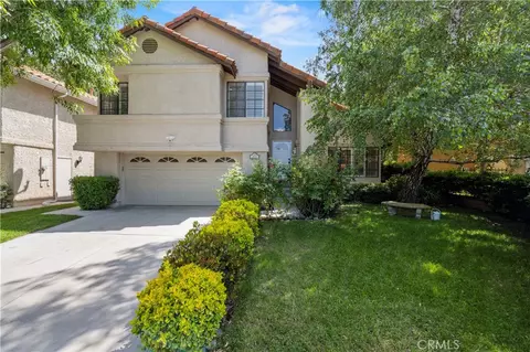24103 Clearbank Ln, Newhall, CA 91321