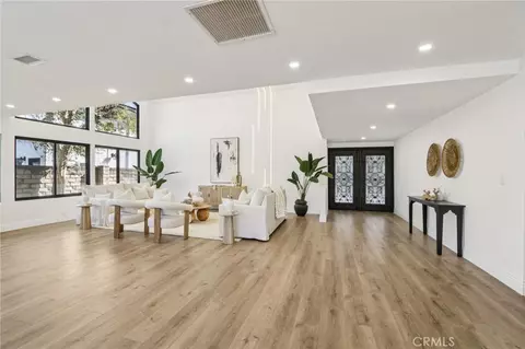 22925 Styles, Woodland Hills, CA 91367