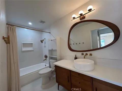5036 Echo St #201, Los Angeles, CA 90042