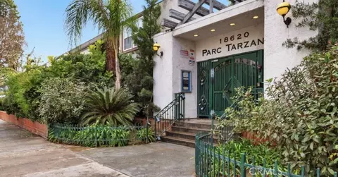 18620 Hatteras #104, Tarzana, CA 91356