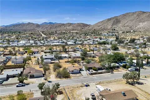 View/Area - 7100 Cholla Ave, Yucca Valley, CA 92284 photo 9 of 10