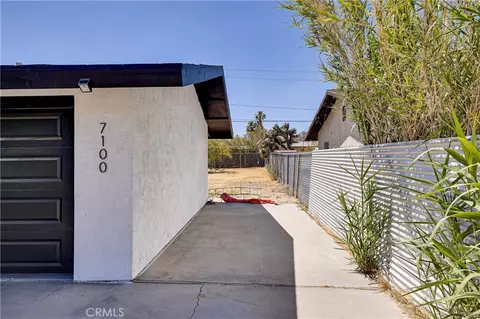 Exterior - 7100 Cholla Ave, Yucca Valley, CA 92284 photo 3 of 9
