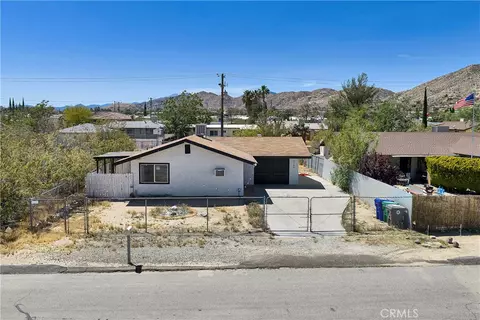 View/Area - 7100 Cholla Ave, Yucca Valley, CA 92284 photo 2 of 10