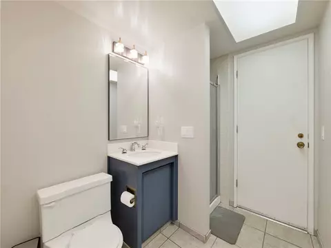 Bath - 1150 E Lancaster, Lancaster, CA 93535 photo 3 of 3