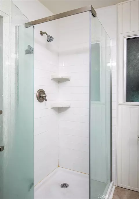 Bath - 20748 Vose, Winnetka, CA 91306 photo 3 of 4
