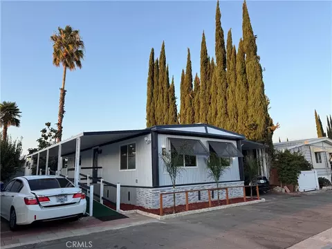 8801 Eton Ave #64, Canoga Park, CA 91304