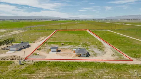 View/Area - 49040 70th W, Lancaster, CA 93536 photo 2 of 4