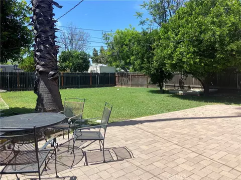 Exterior - 7339 White Oak, Reseda, CA 91335 photo 4 of 8