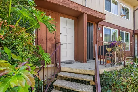 7320 Lennox Ave #D8, Van Nuys, CA 91405