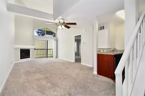 5500 Owensmouth Ave #311, Woodland Hills, CA 91367
