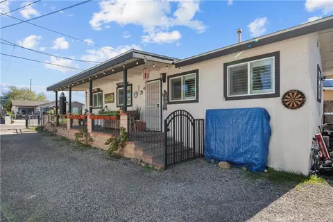 318 Sycamore St, Santa Paula, CA 93060
