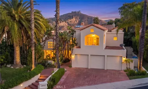 24142 Park Riviera, Calabasas, CA 91302