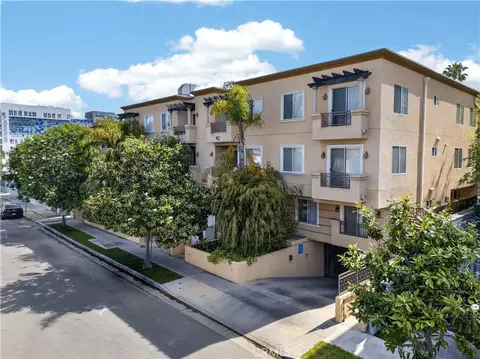 1444 S Point View St #PH 307, Los Angeles, CA 90035