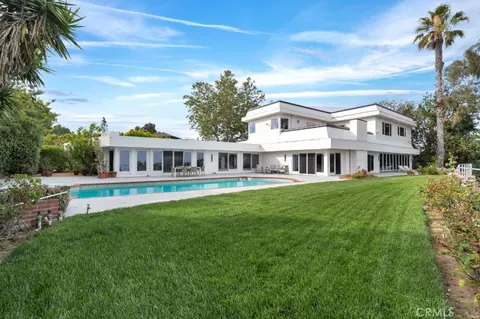 2906 Elvido Dr, Los Angeles, CA 90049