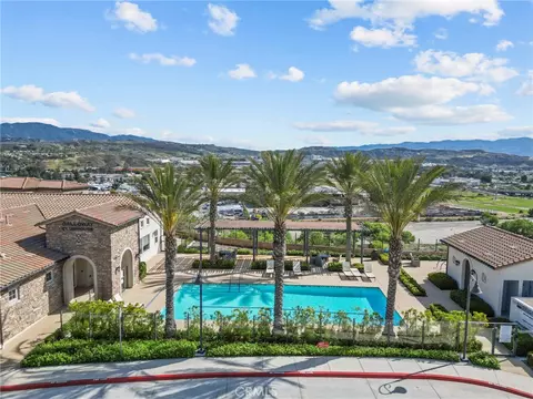 View/Area - 20560 Galloway Dr, Saugus, CA 91350 photo 6 of 6