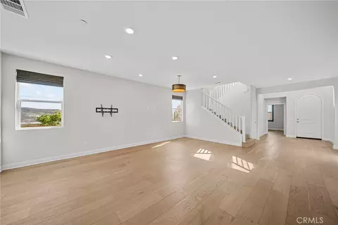 Living - 20560 Galloway Dr, Saugus, CA 91350 photo 4 of 9