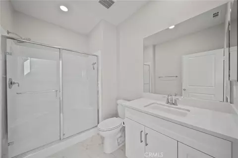 Bath - 20560 Galloway Dr, Saugus, CA 91350 photo 1 of 2